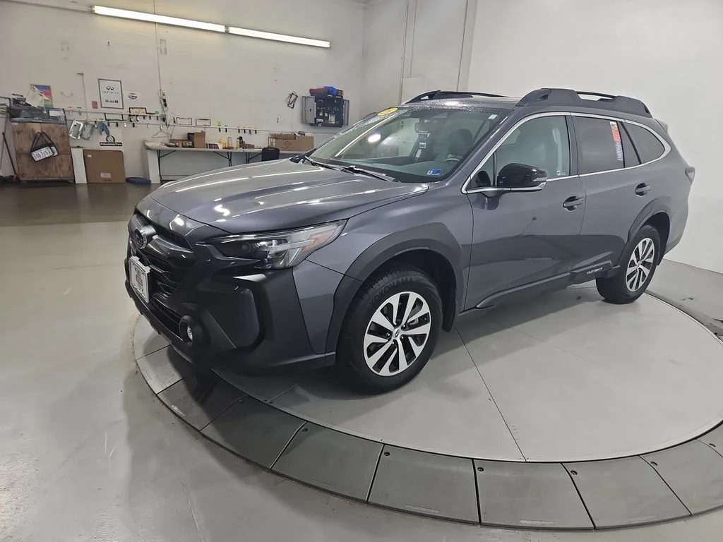 Certified Used 2025 Gray Subaru Premium image 33