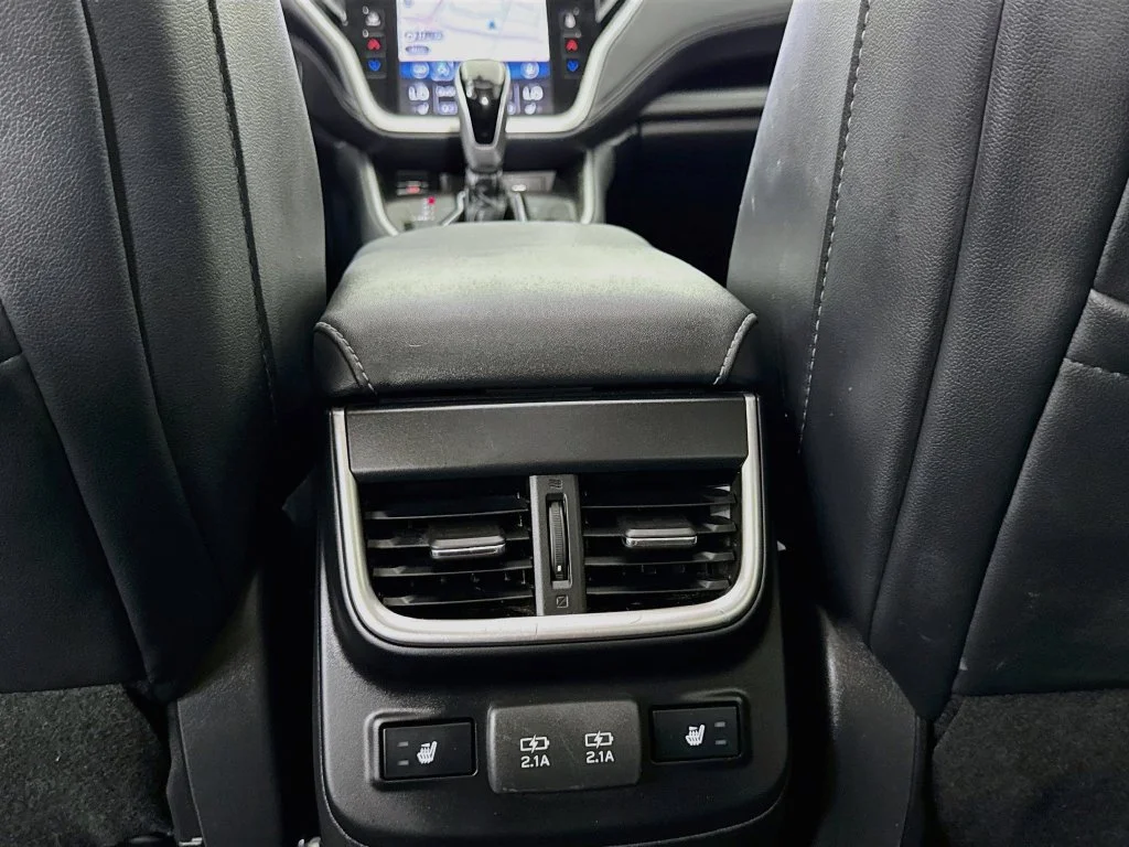 Used 2020 Abyss Blue Pearl Subaru Limited image 31