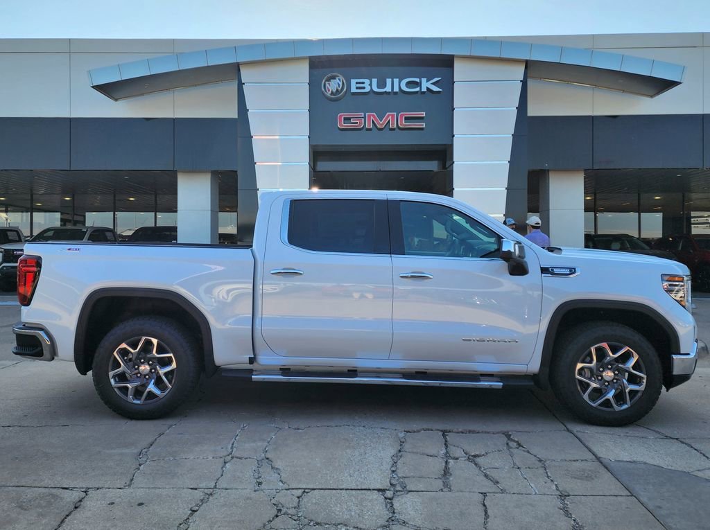 2026 GMC Sierra 1500 SLT - Photo 3