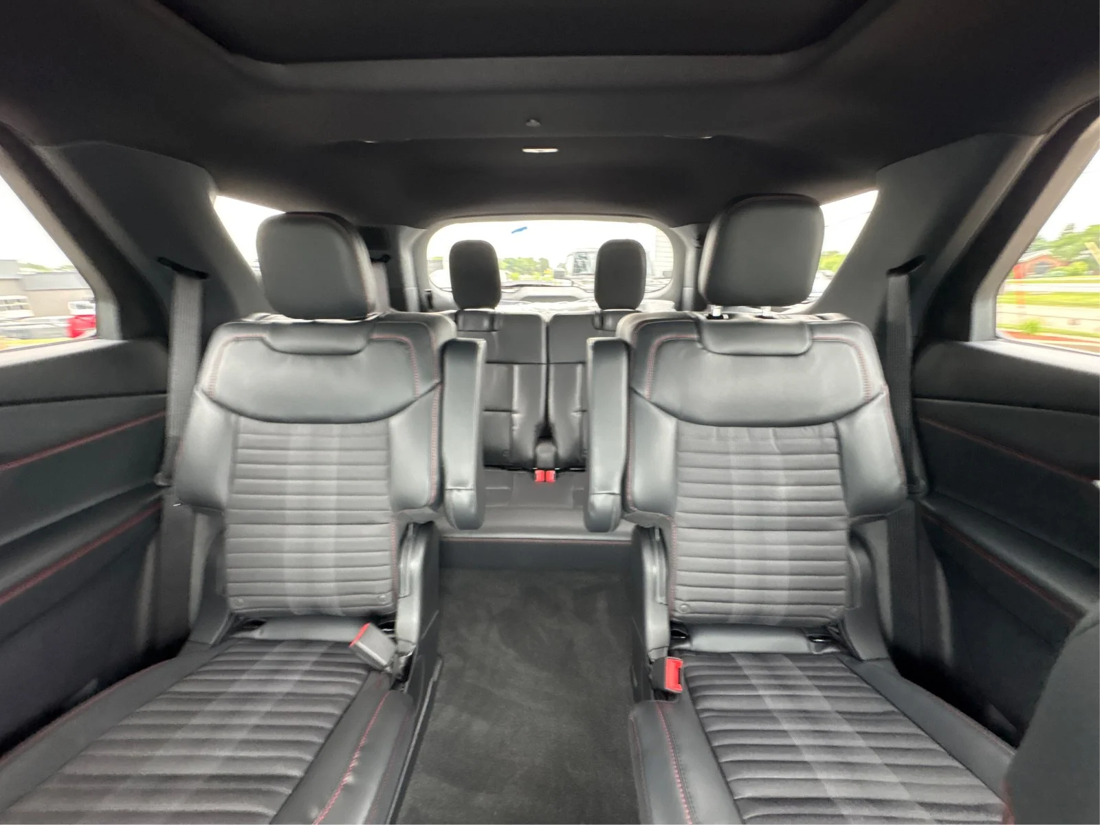 New 2026 Carbonized Gray Metallic Ford ST-Line image 13