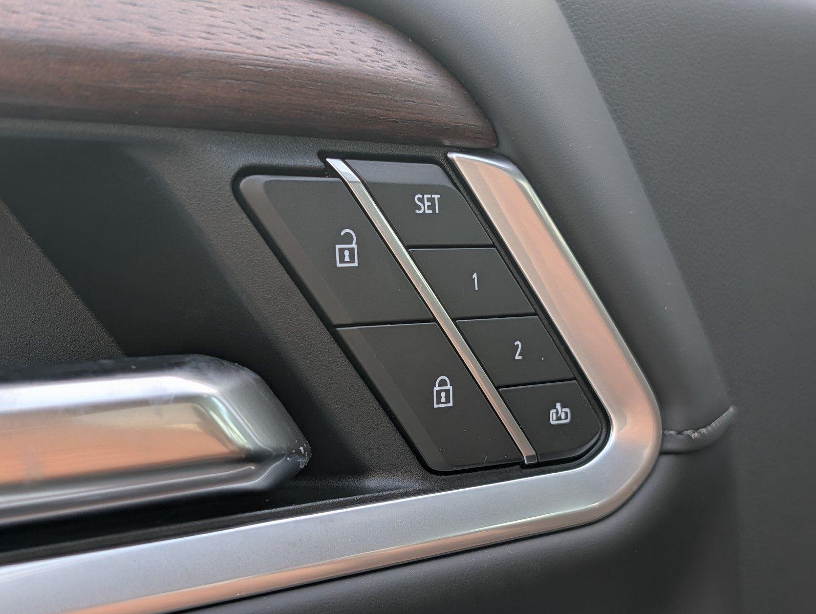 2026 GMC Sierra 2500HD Denali Ultimate - Photo 17