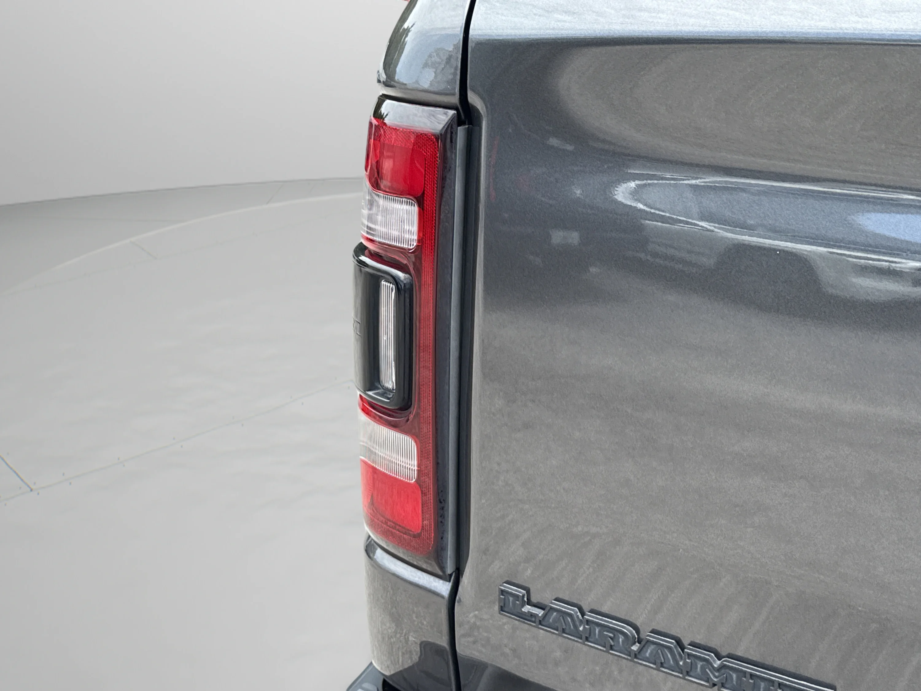 Used 2024 Granite Crystal Metallic Clearcoat Ram Laramie image 18