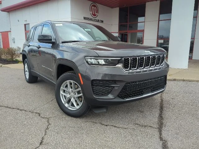 New 2026 Baltic Gray Metallic Clear-Coat Exterior Paint Jeep Laredo X image 2
