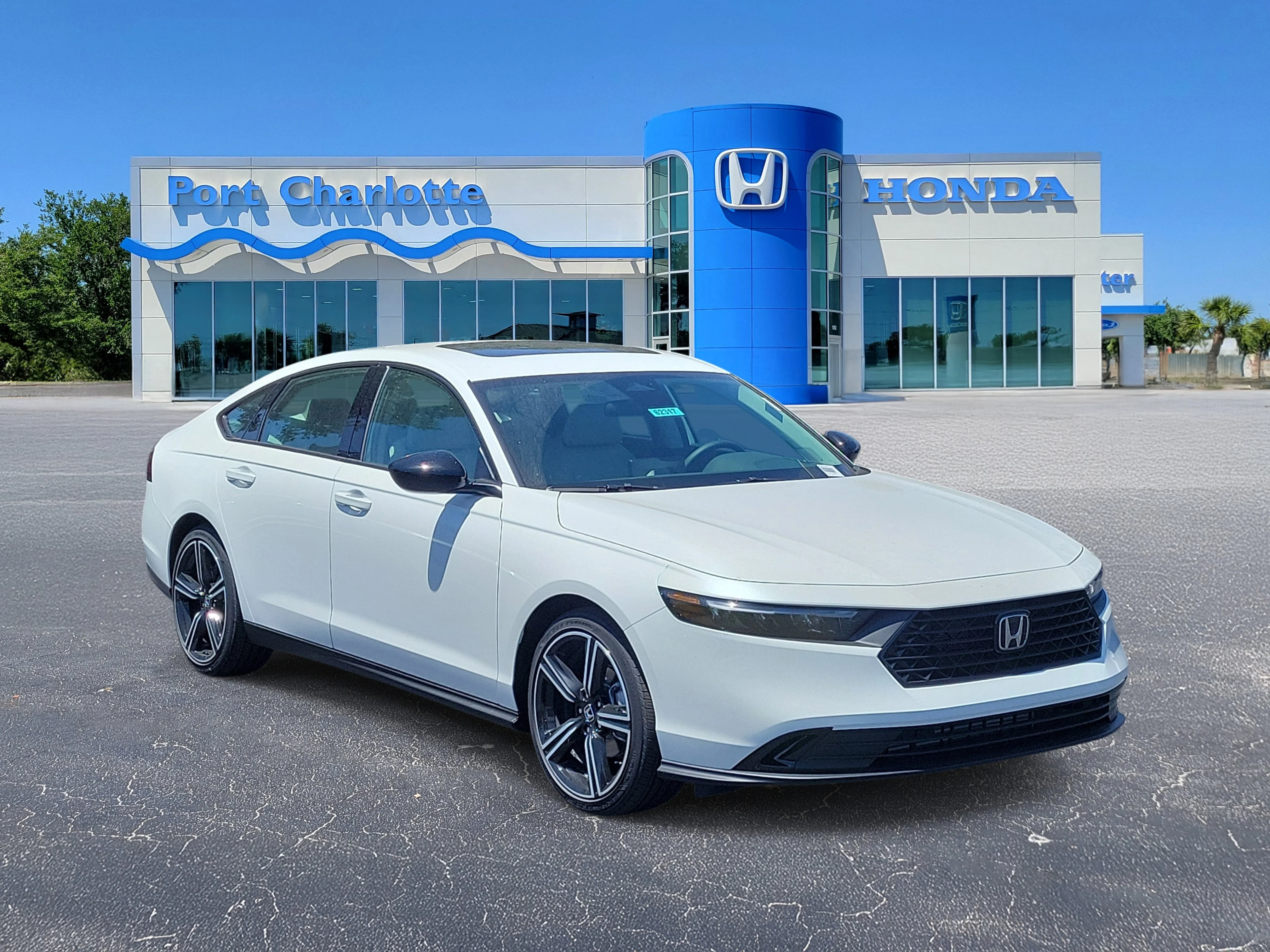 New 2026 Platinum White Pearl Honda SE image 2