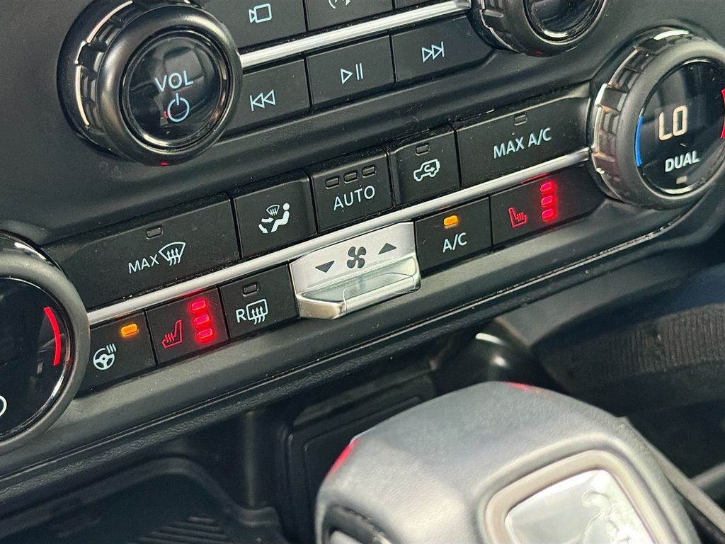 Used 2025 OXFORD WHITE Ford Badlands image 20