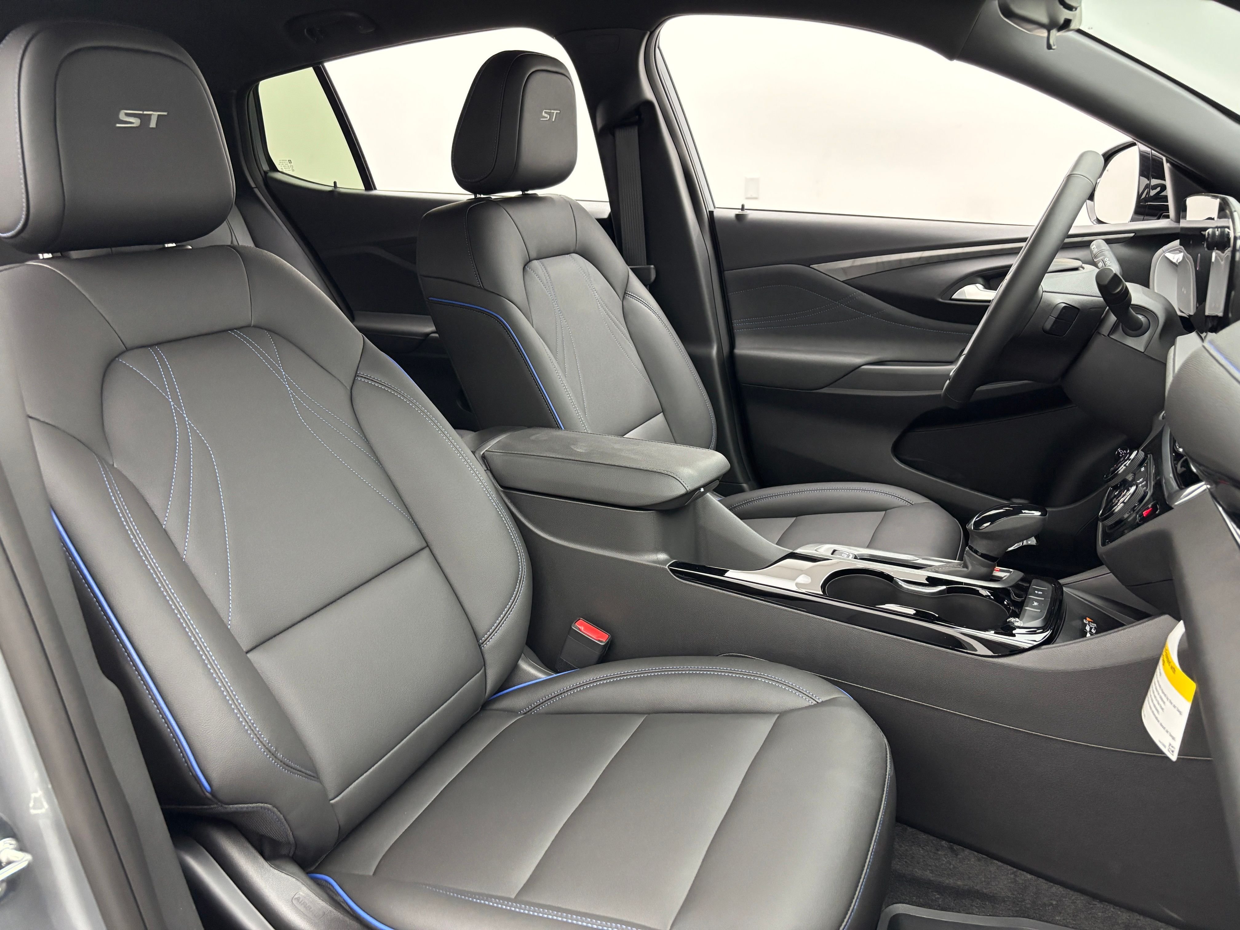 New 2026 Moonstone Gray Metallic Buick Sport Touring image 32