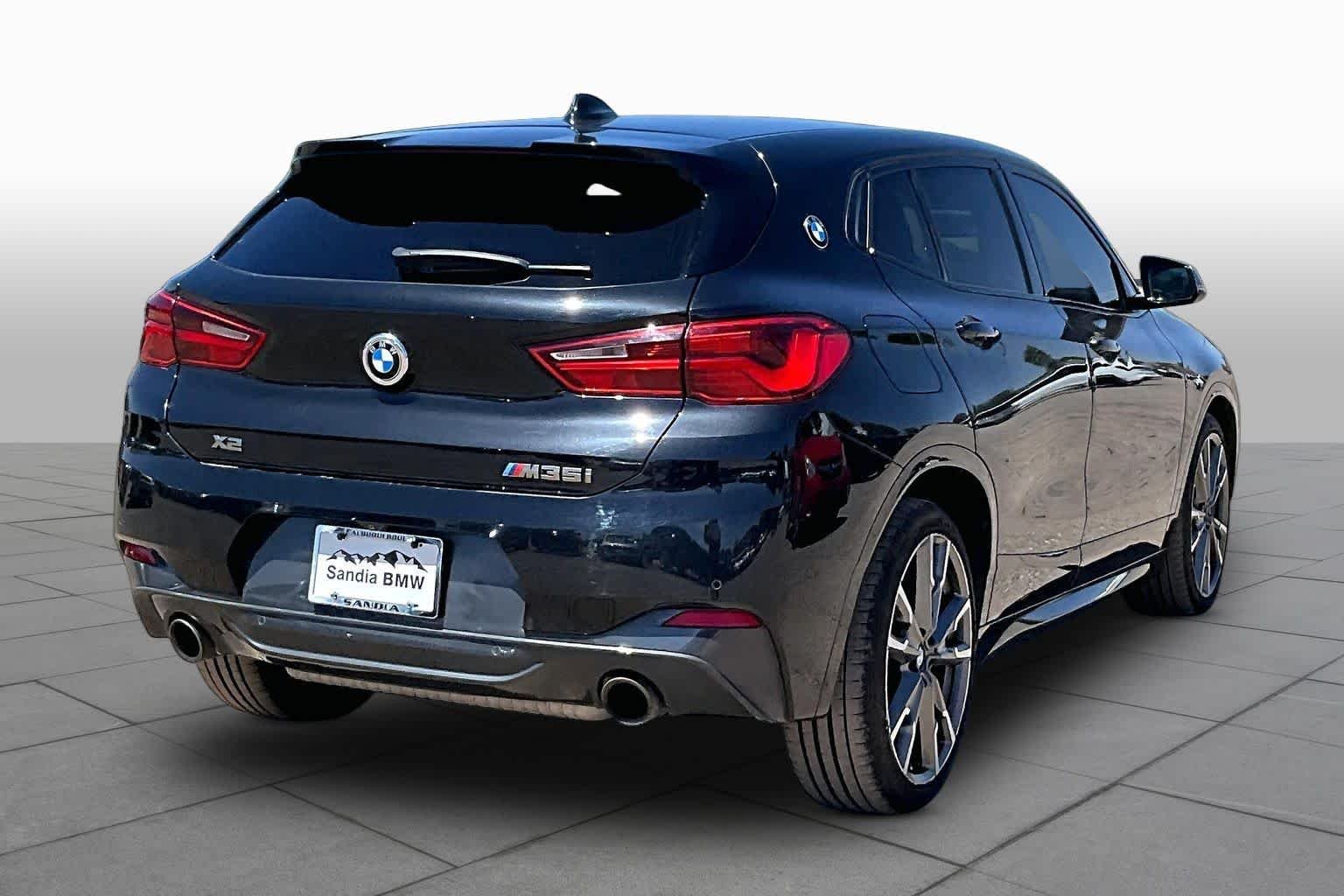 Used 2020 Black Sapphire Metallic BMW M35i image 10
