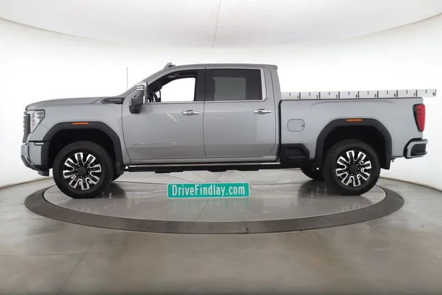Used 2026 Silver GMC Denali Ultimate image 9
