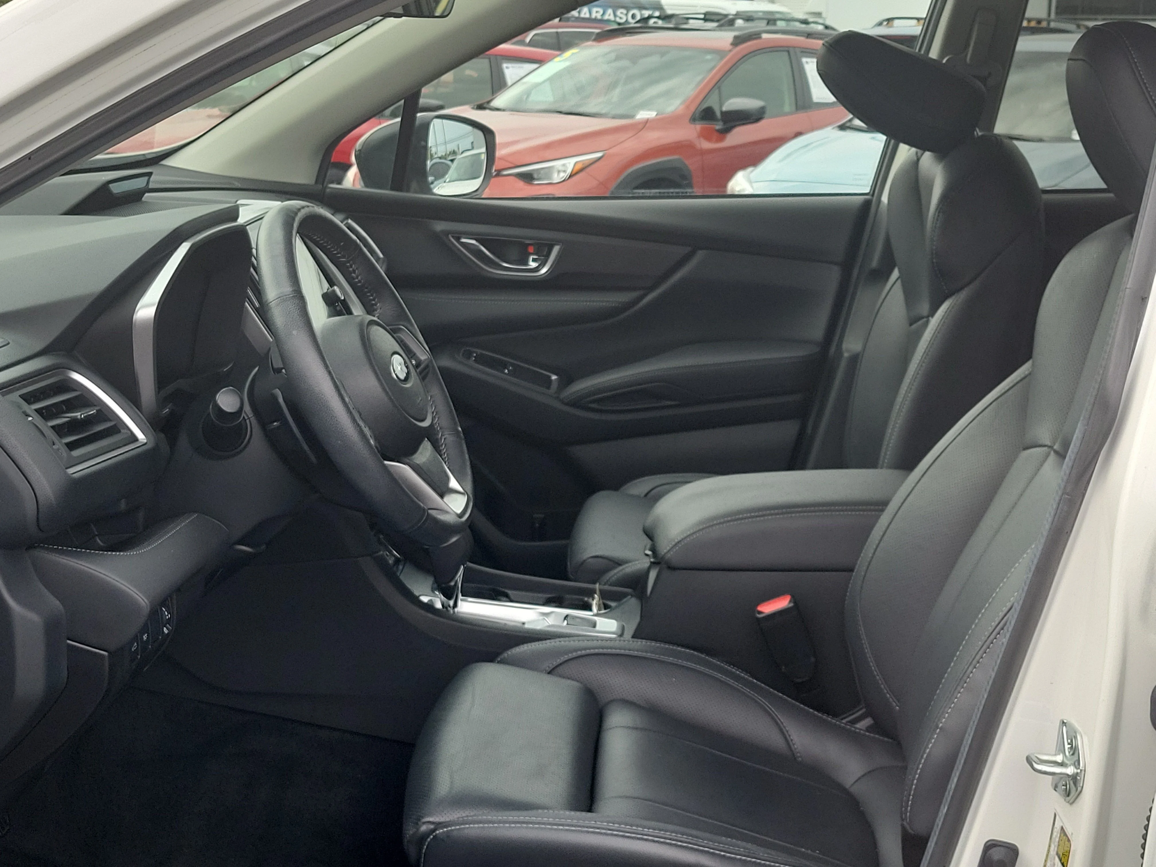 Used 2024 Crystal White Pearl Subaru Limited image 22
