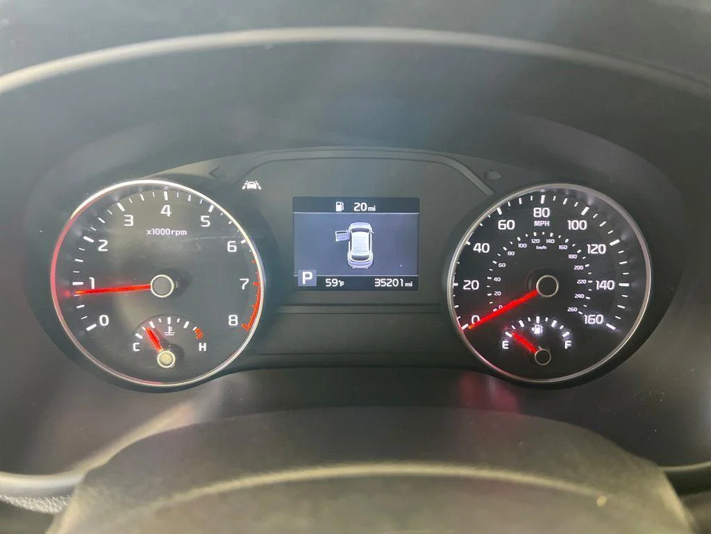 Used 2020 Red Kia LX image 11