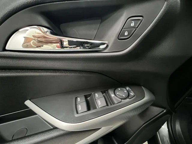 New 2026 Sterling Gray Metallic Chevrolet 1RS image 22