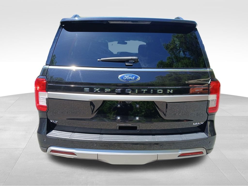 Used 2024 Black Ford XLT image 4