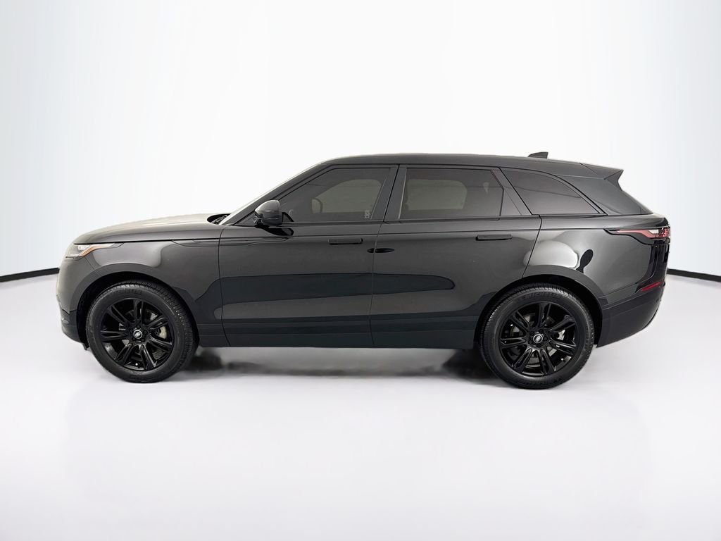 Used 2022 Black Land Rover S image 8