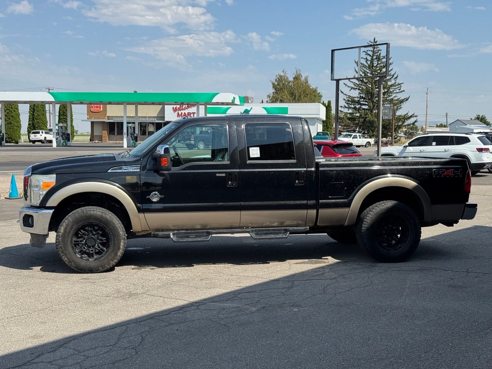 Used 2011  Ford Lariat image 5