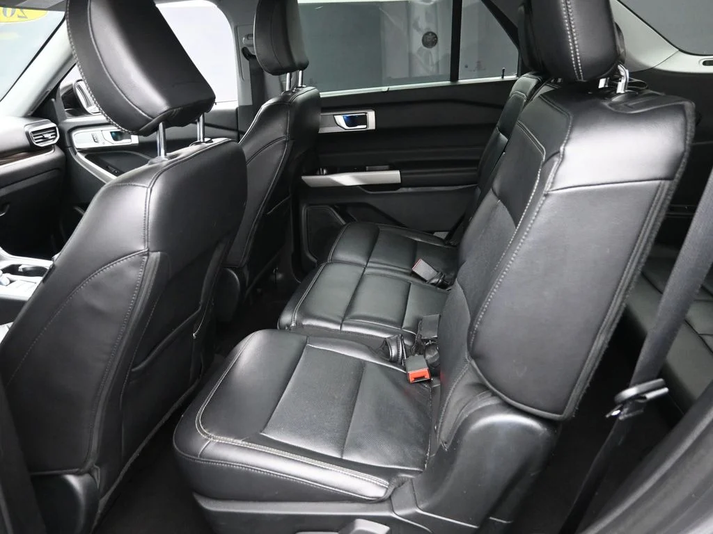 Used 2023 Gray Ford Limited image 14