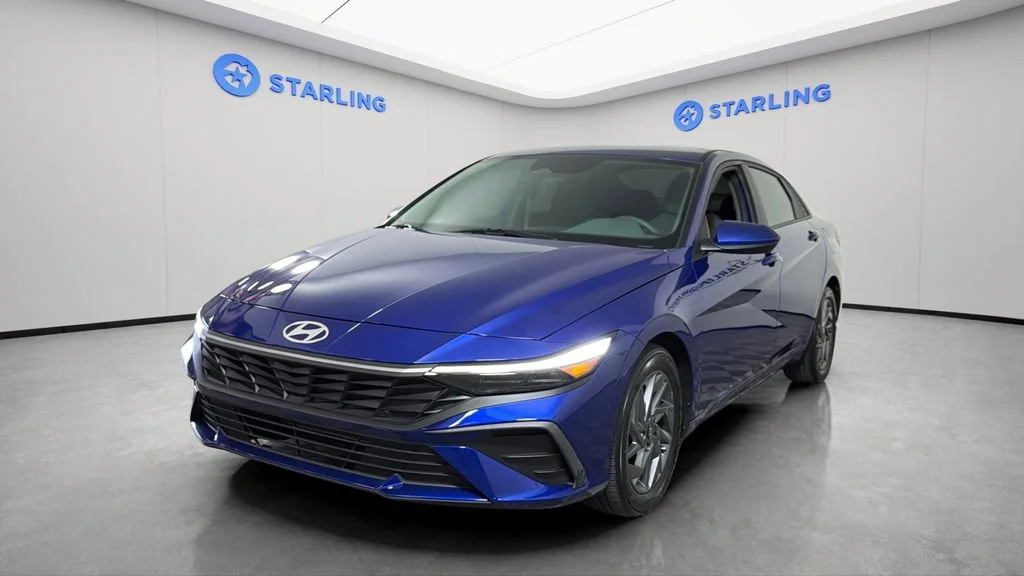 Used 2024 Blue Hyundai SEL image 16