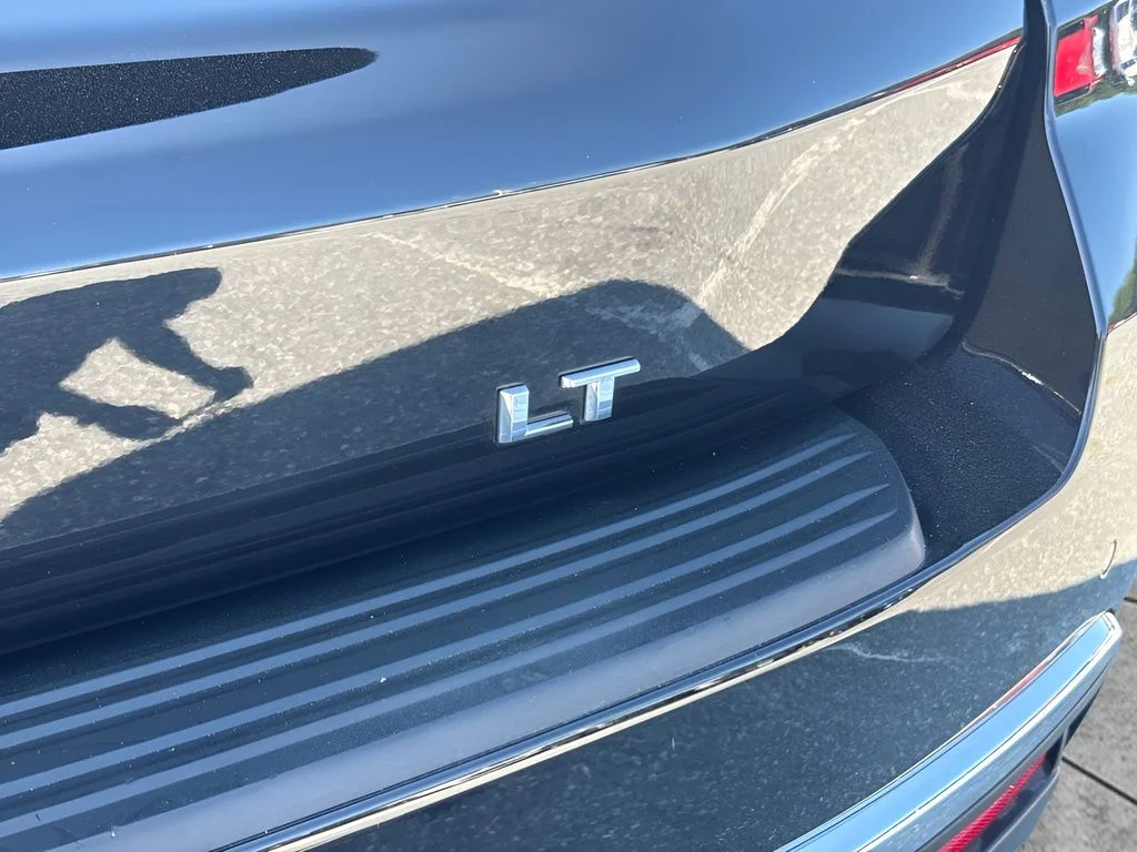 Used 2022 Black Chevrolet LT image 29