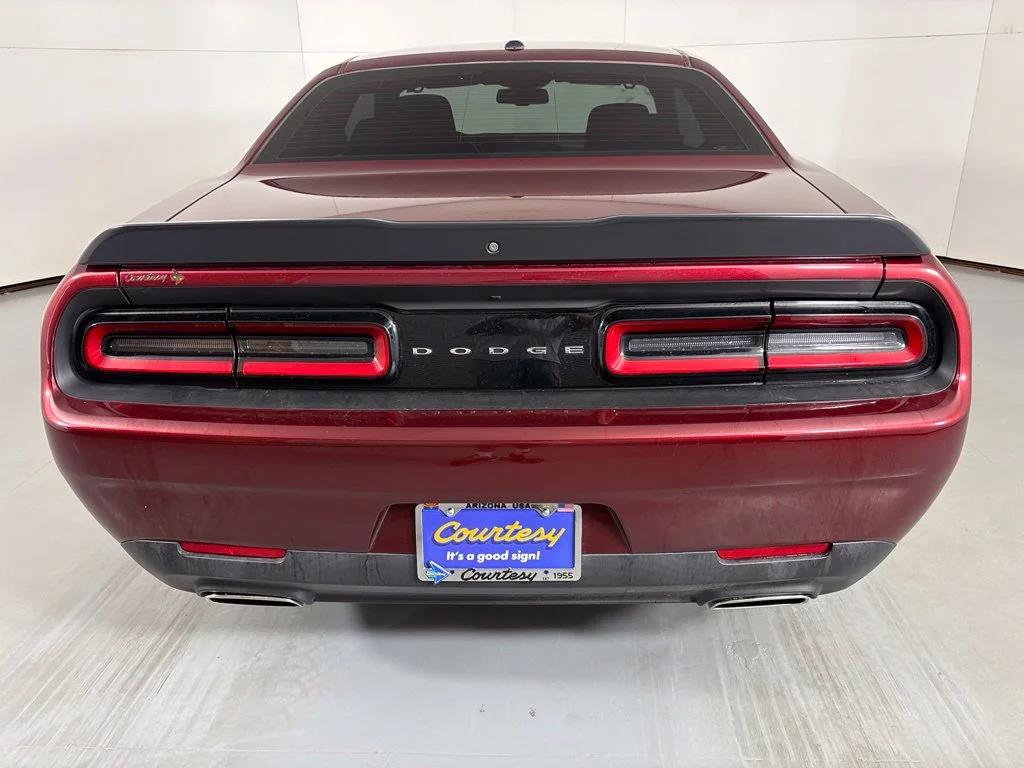 Used 2023 Red Dodge SXT image 7