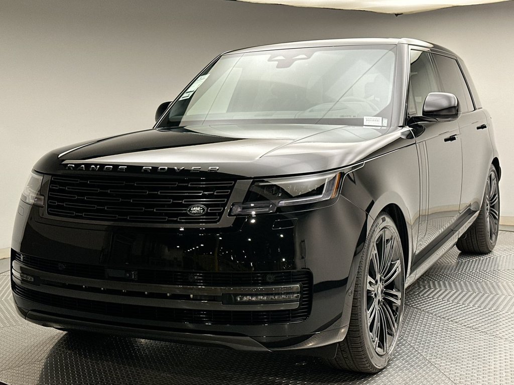 New 2027 Santorini Black Land Rover SE image 1