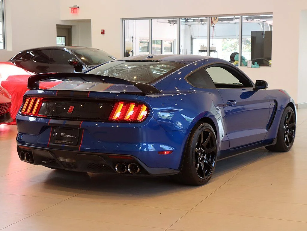 2017 Ford Mustang Shelby GT350 - Photo 25