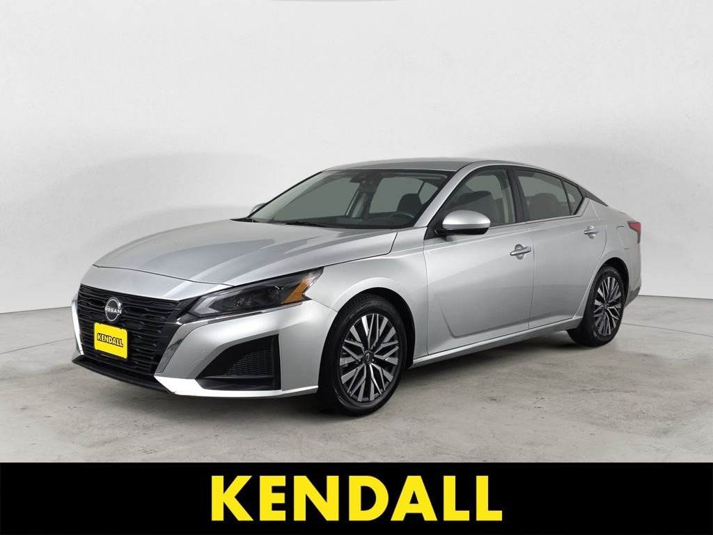 2023 Nissan Altima SV