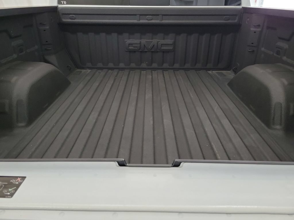 2026 GMC Sierra 1500 AT4X - Photo 20