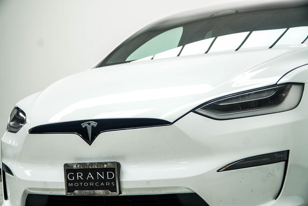 Used 2022 White Tesla Plaid image 2