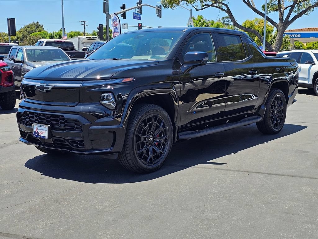 New 2026 Black Chevrolet RST Stars and Steel Edition - Extended Range image 3