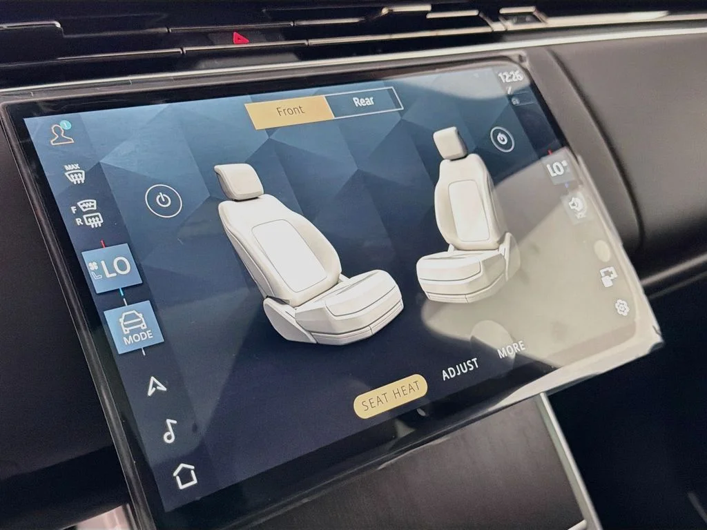 New 2026 Fuji White Land Rover SE image 21