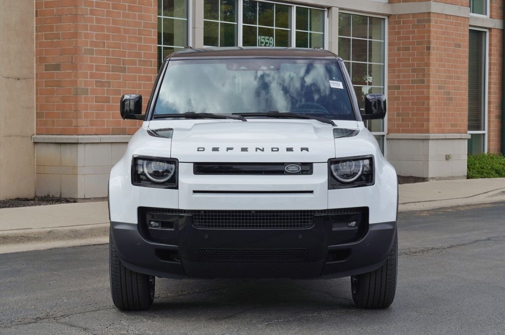 New 2026 Fuji White Land Rover S image 4