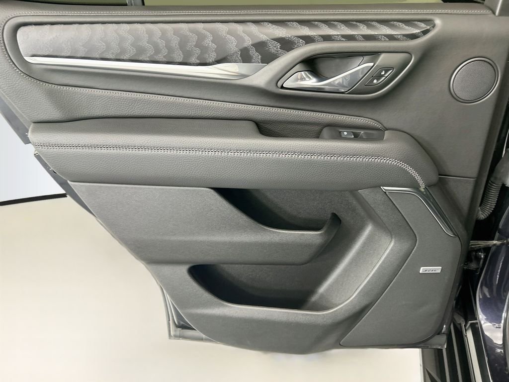 Used 2024 Titanium GMC Denali image 25