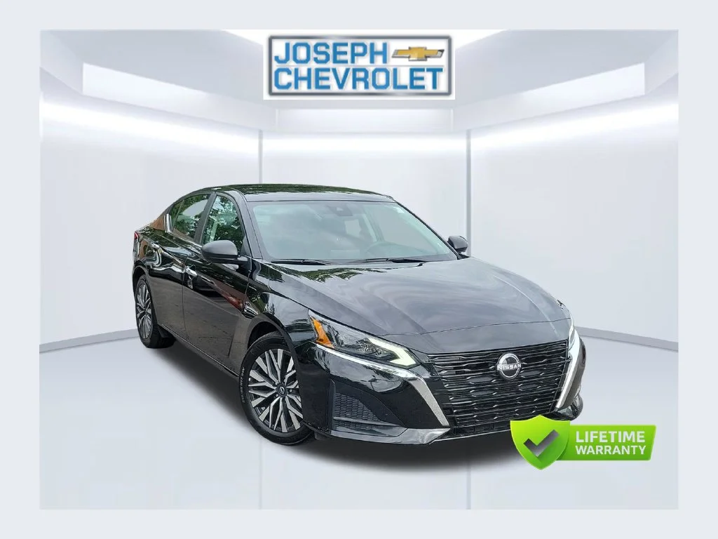 2025 Nissan Altima