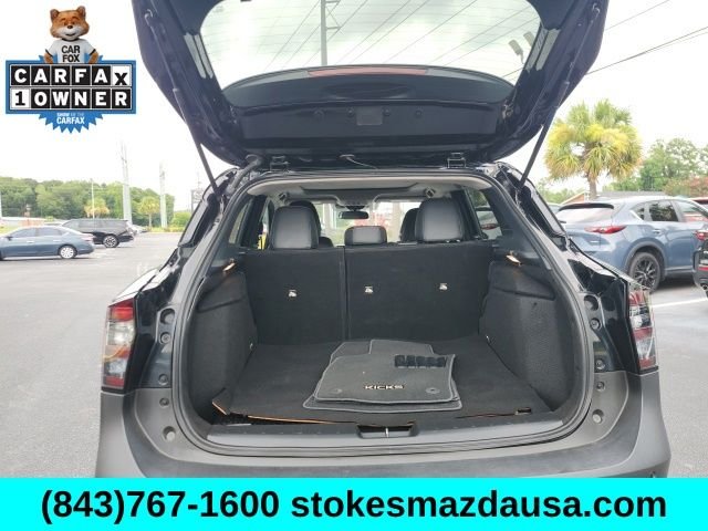 Used 2025 Black Nissan SR image 22