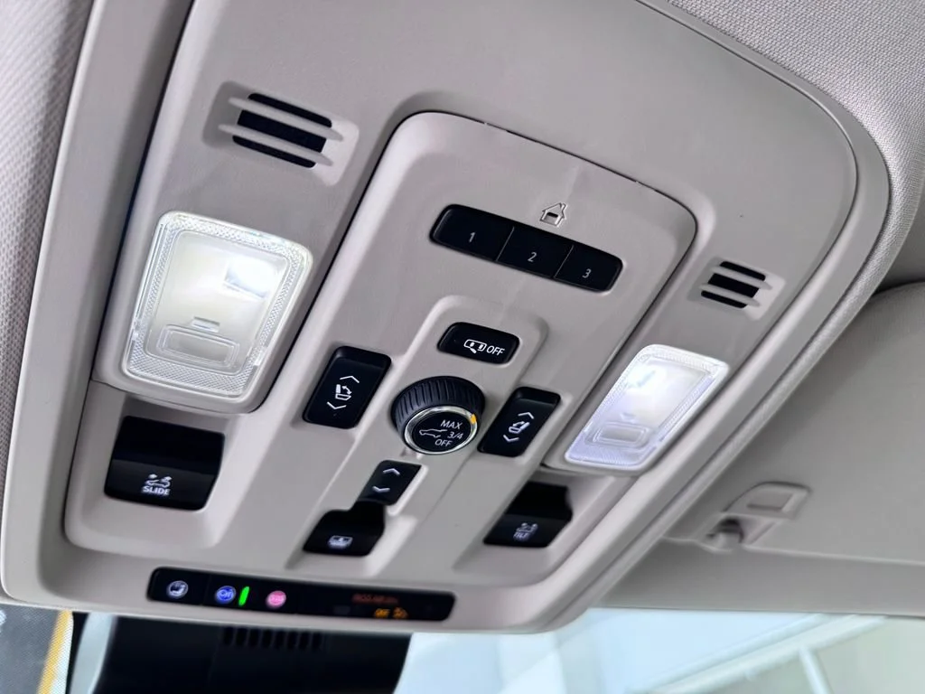 2024 GMC Yukon Denali - Photo 26