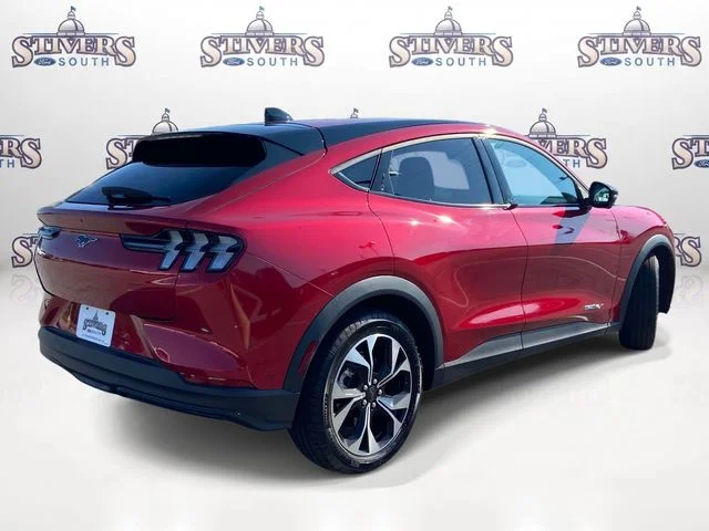 Certified Used 2024 Red Ford Select image 3
