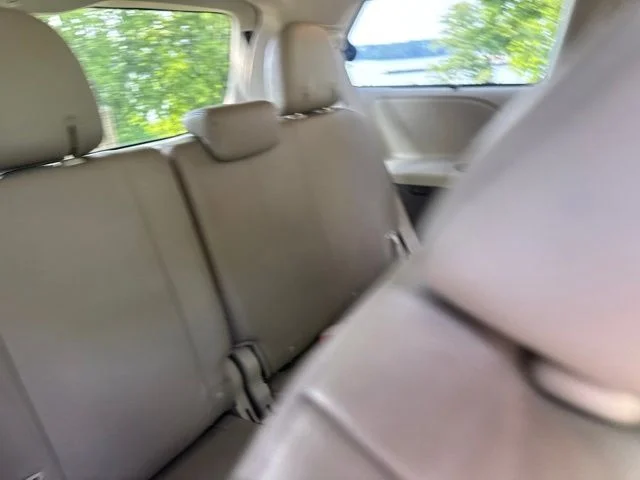 Used 2019 Silver Toyota XLE image 12