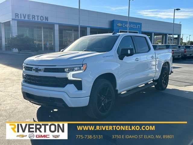 Used 2024 Summit White Chevrolet RST image 1