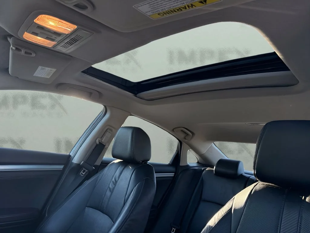 Used 2018  Honda EX-L image 10