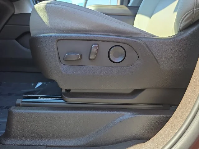 Used 2022 Orange Chevrolet LT image 31