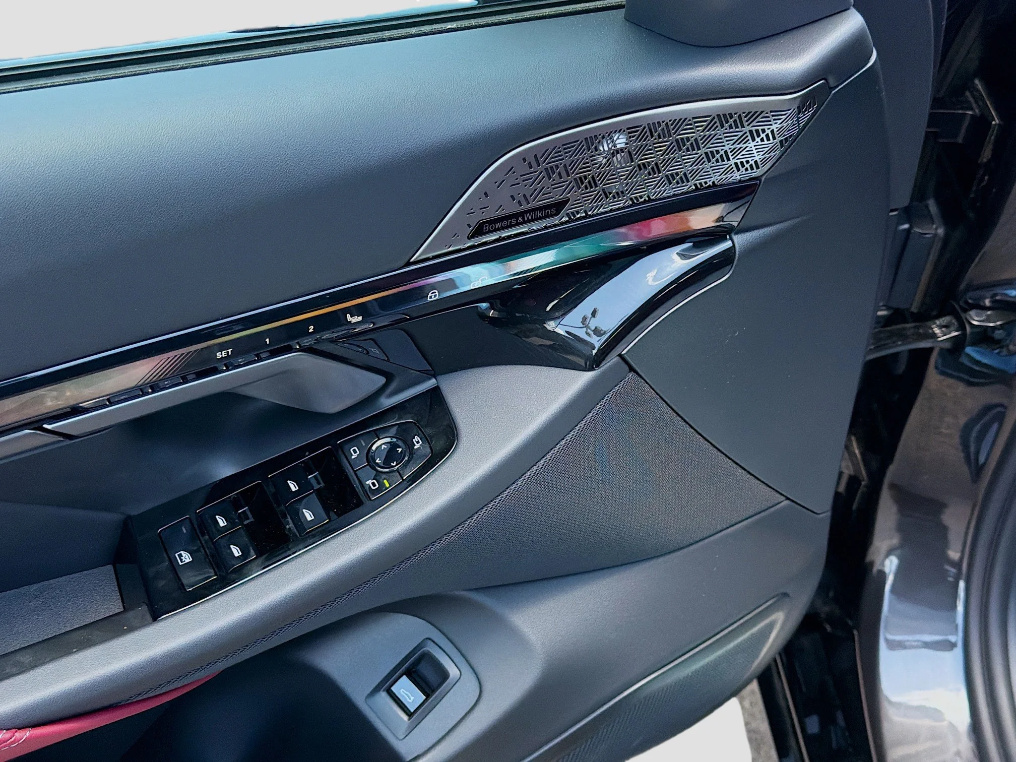 New 2027 Dark Graphite Metallic BMW 530i image 22