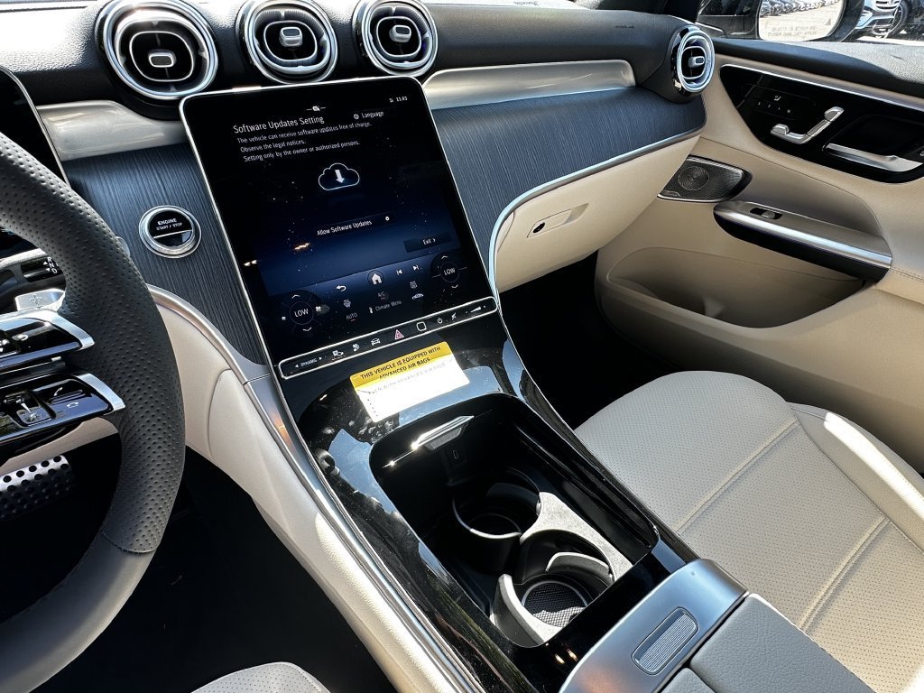 New 2027 MANUFAKTUR Alpine Grey Mercedes-Benz GLC 350e image 68