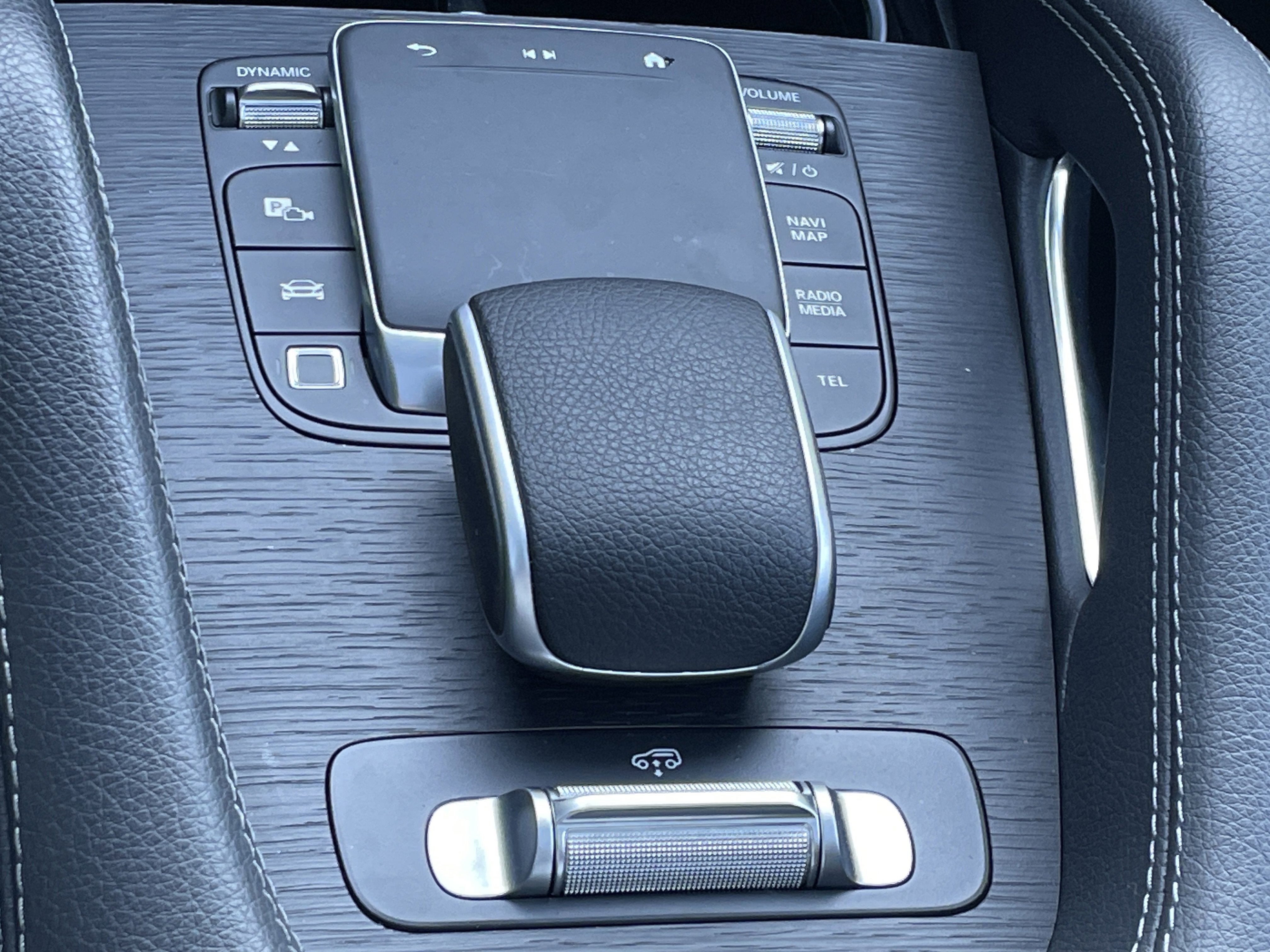 2025 Mercedes-Benz GLS Base - Photo 36