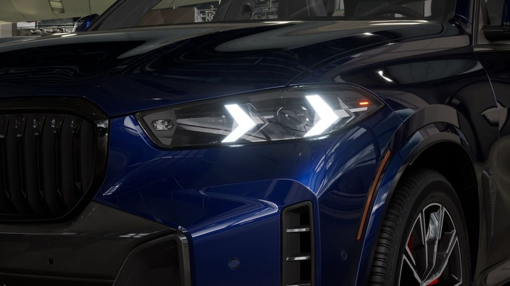 Used 2026 Tanzanite Blue II Metallic BMW xDrive40i image 32
