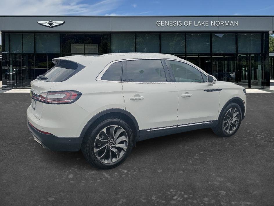 Used 2022 Pristine White Metallic Tri-Coat Lincoln Reserve image 5