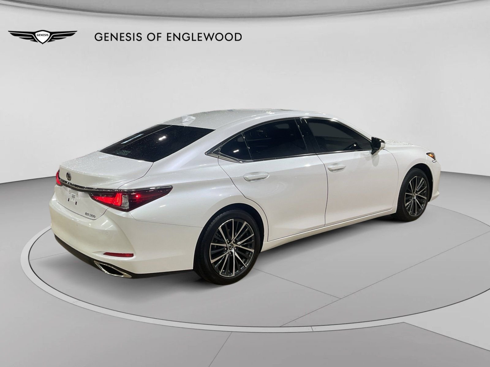 Used 2025 White Lexus 350 image 7
