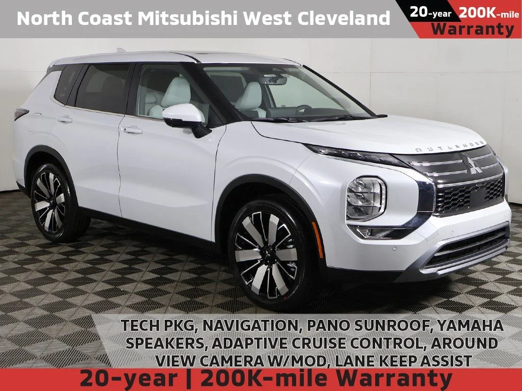2025 Mitsubishi Outlander SE 2WD's photo