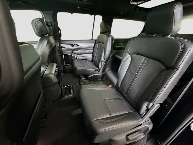 New 2026 High Gloss Black Exterior Paint Jeep Limited image 24