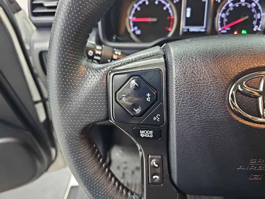 Used 2021 White Toyota Nightshade image 18