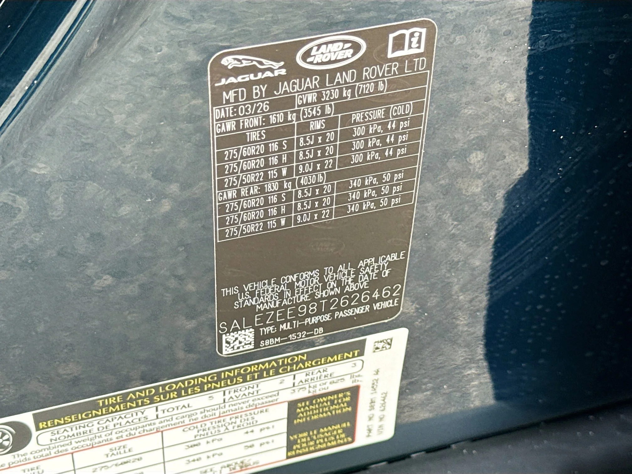New 2026 Sargasso Blue Premium Metallic Land Rover OCTA image 43