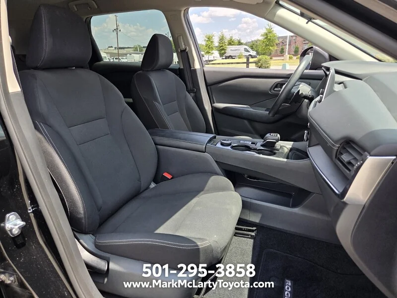 Used 2025 Super Black NISSAN AWD S image 15